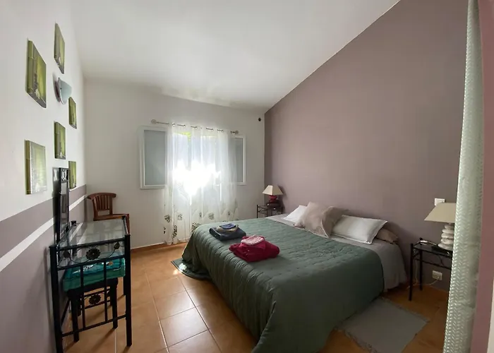 Chez Beatrice Apartment *